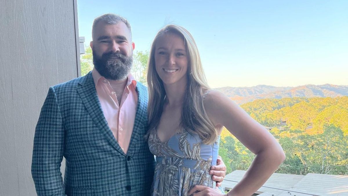 Despite rumors Jason Kelce wife Kylie didn't have accident